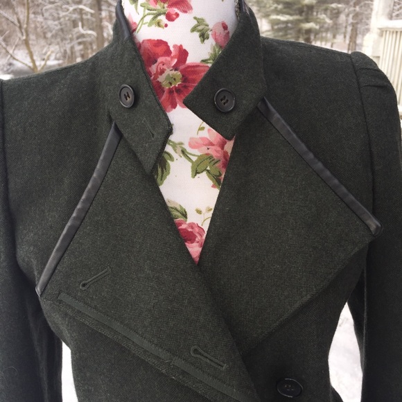 Ann Taylor Petite Jackets & Blazers - 🌹Sold🌹Cropped Blazer